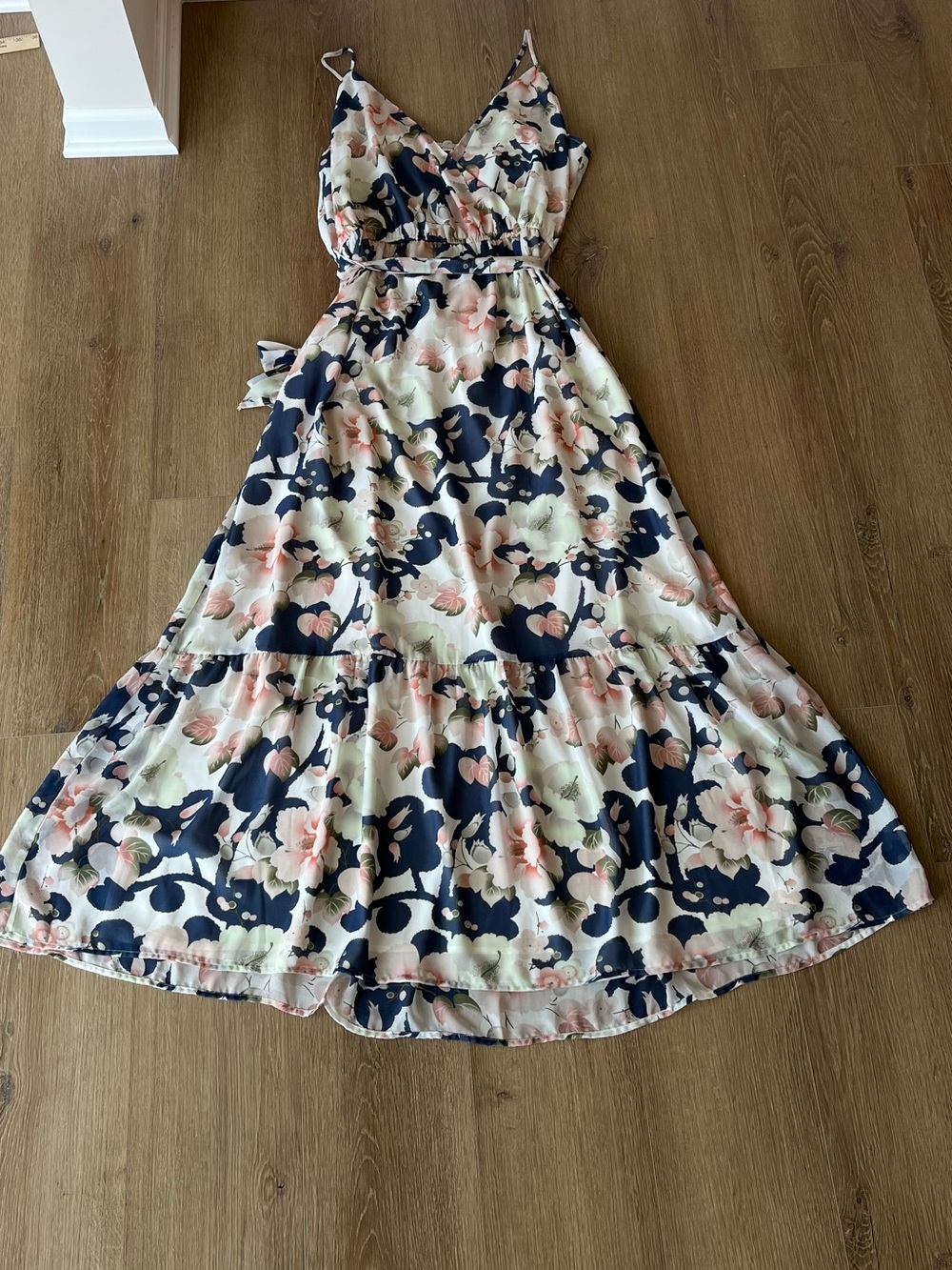 Loft Floral Navy & Blush Tiered Maxi Dress size Large